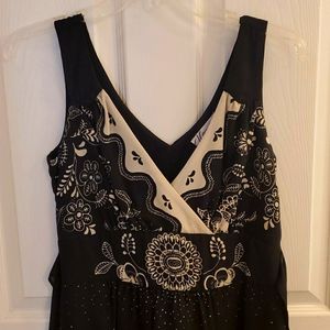 Black and cream, v neck dress